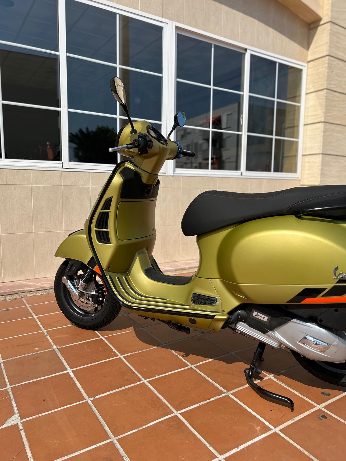 VESPA GTS SUPERSPORT 125cc