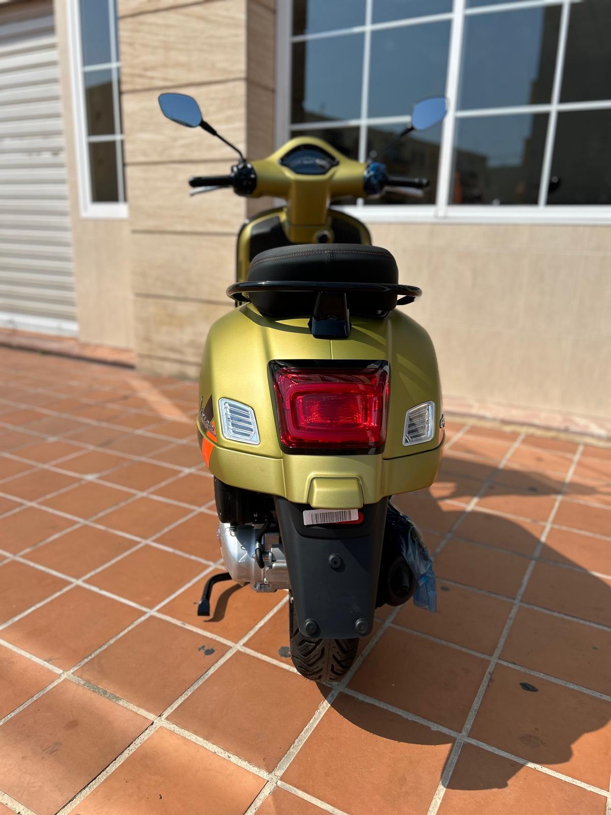 VESPA GTS SUPERSPORT 125cc