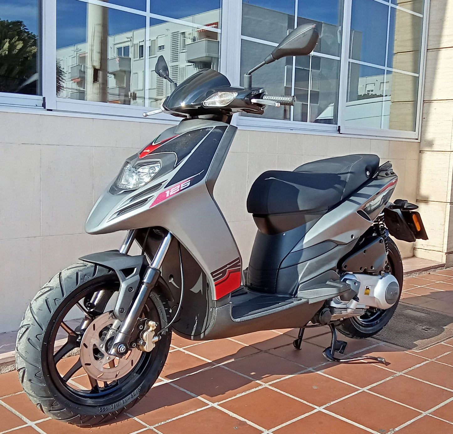 APRILIA SR 125 2017