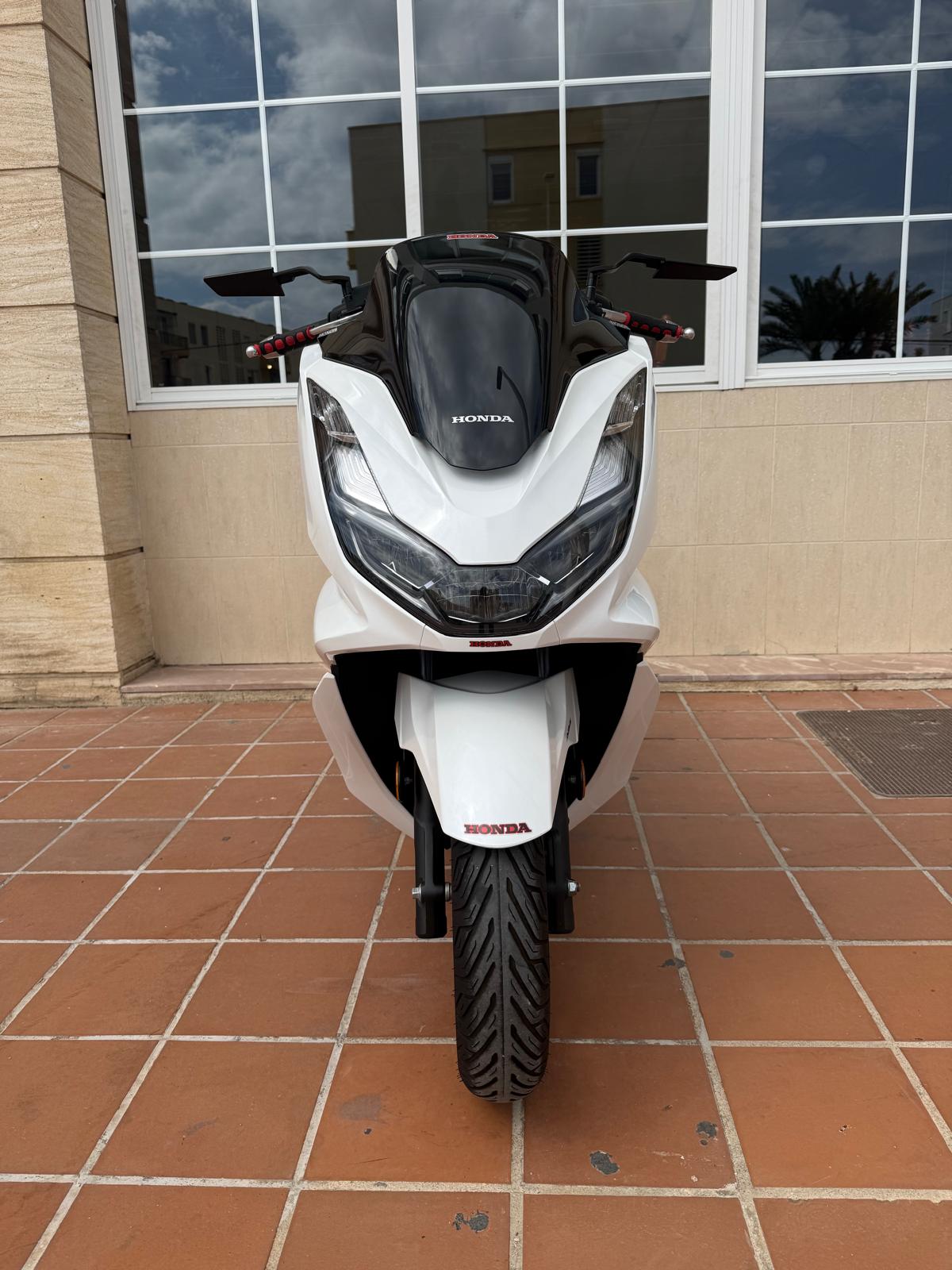 HONDA PCX 125 2023 2000 KM