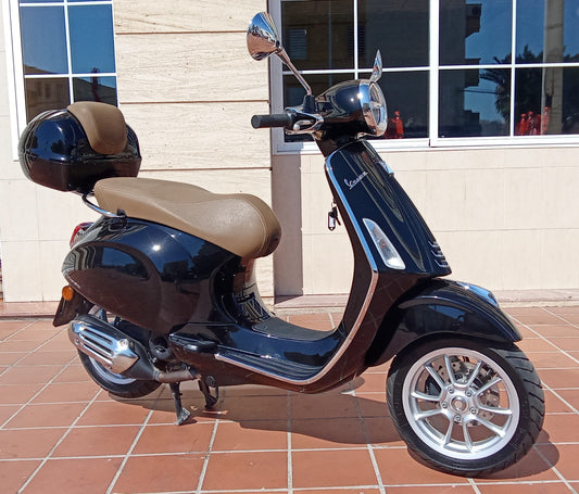 VESPA PRIMAVERA 50 2021 7000KM