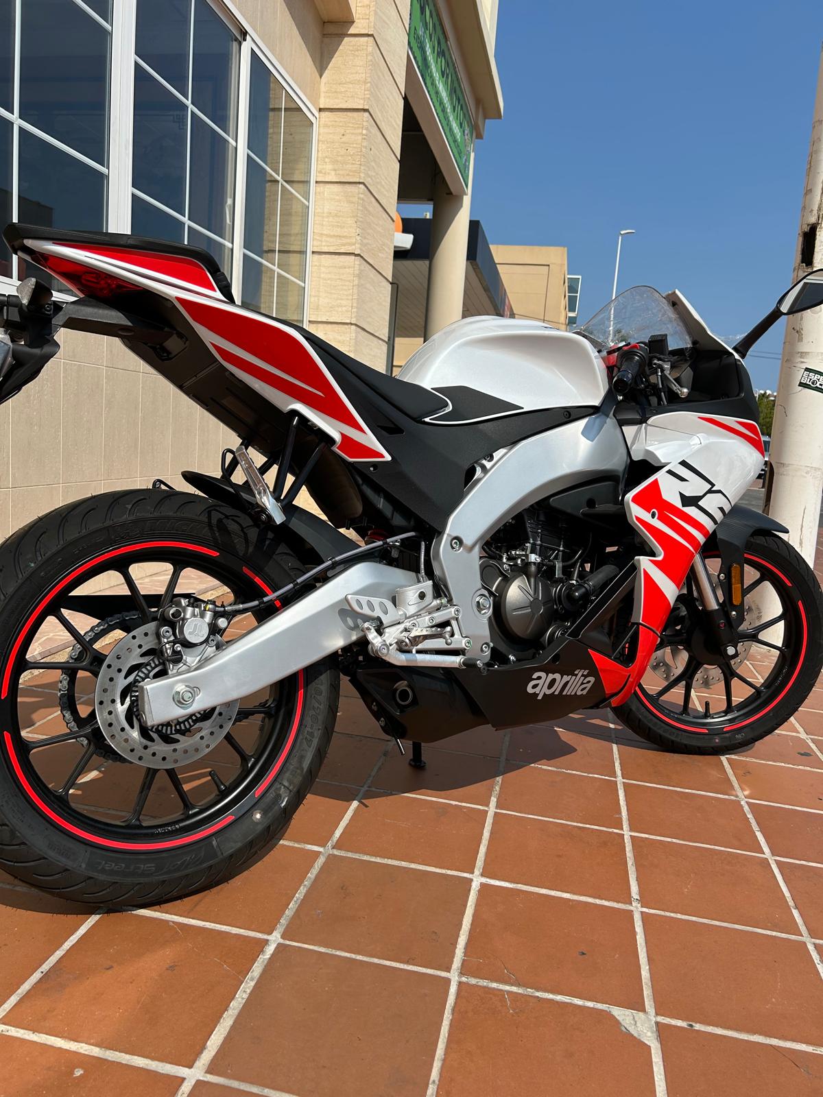 APRILIA RS 125 NUEVA