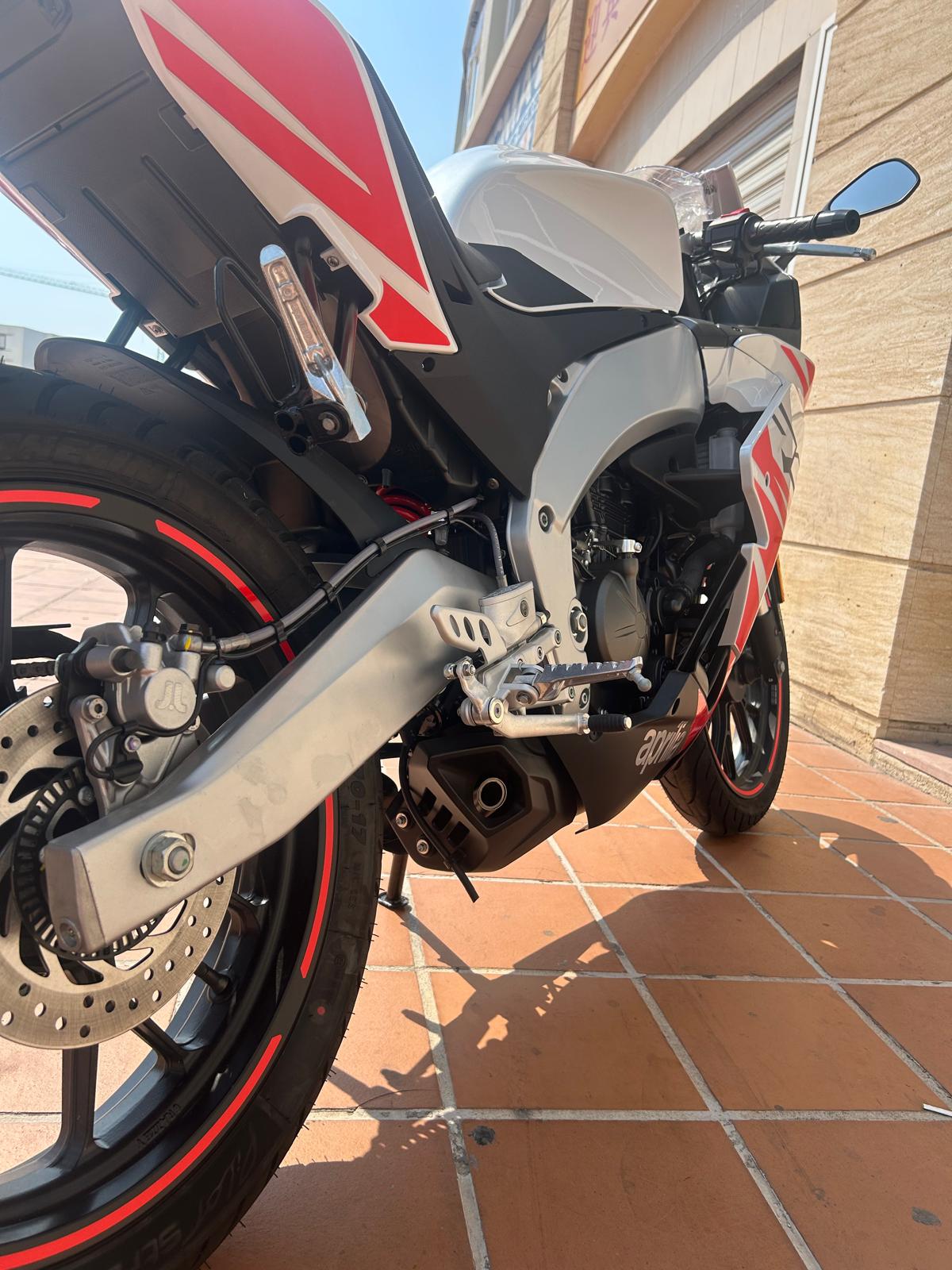 APRILIA RS 125 NUEVA