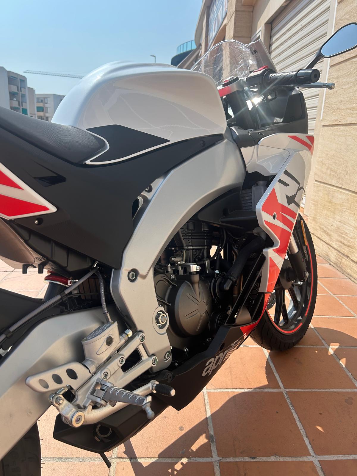 APRILIA RS 125 NUEVA