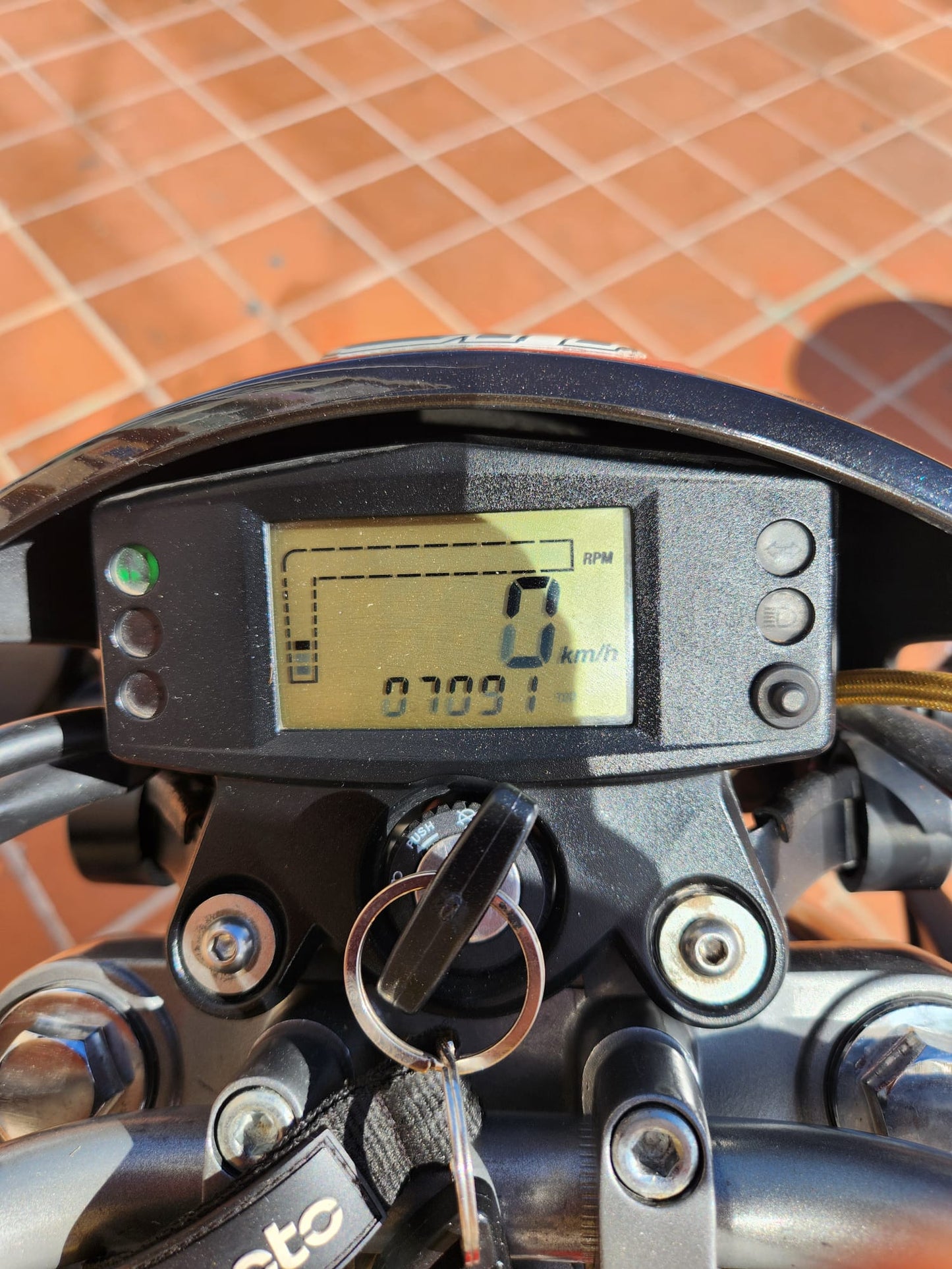 UM SCARMBLE 125 2019 7000KM