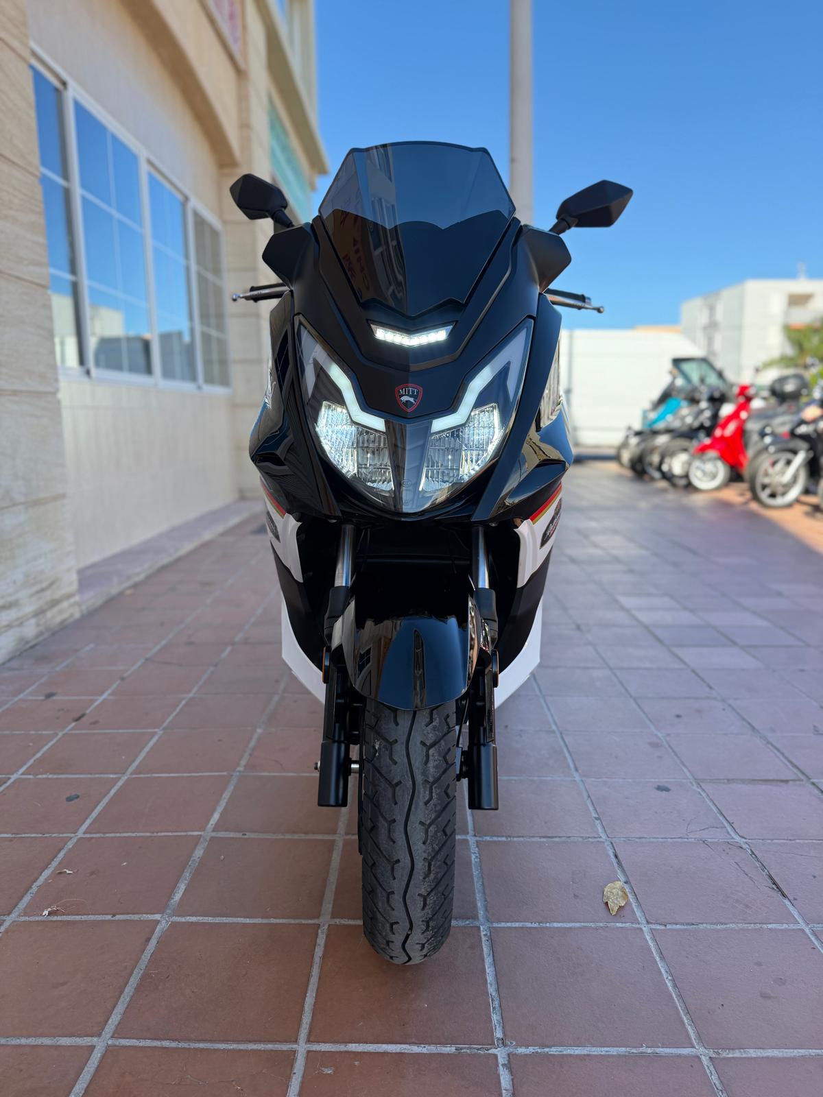 MITT GTS 125 2022 800KM