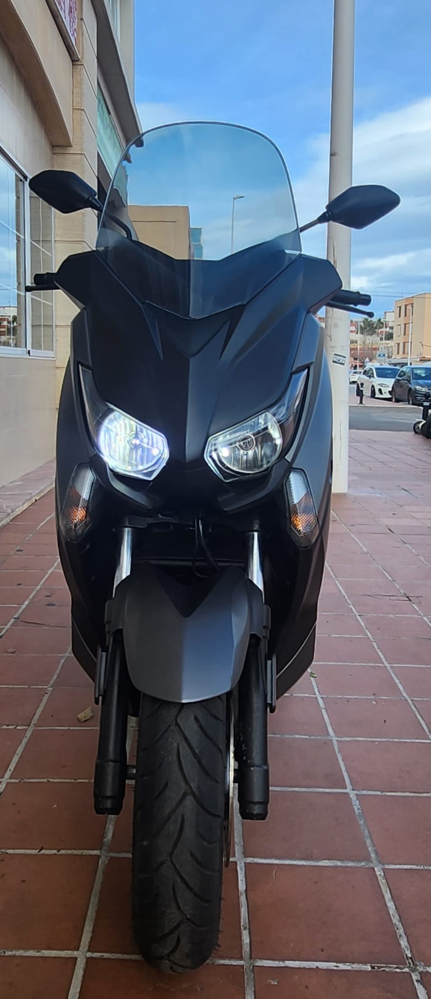 YAMAHA XMAX 125 2017 14000km