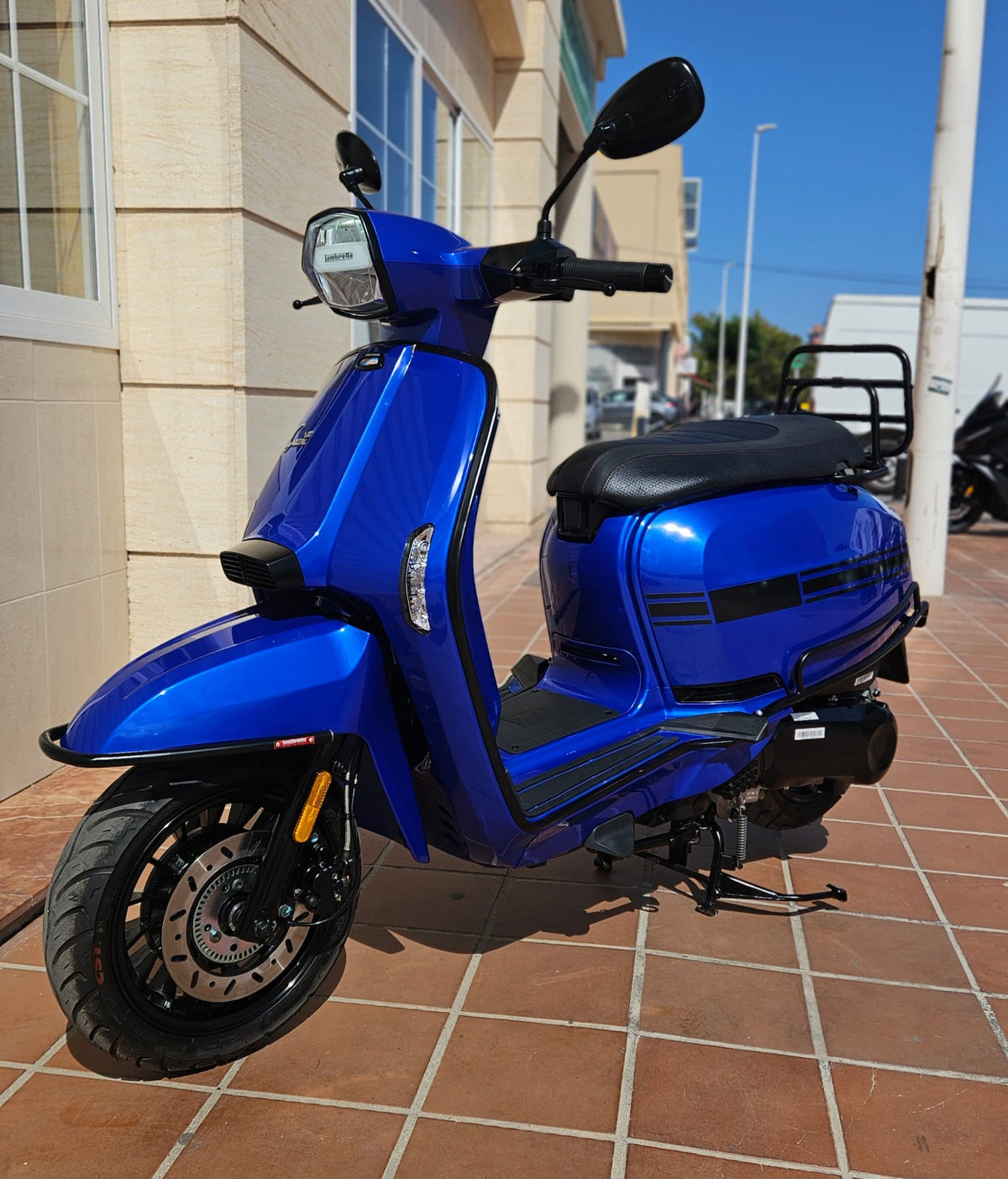 LAMBRETTA V125 2025 600KM