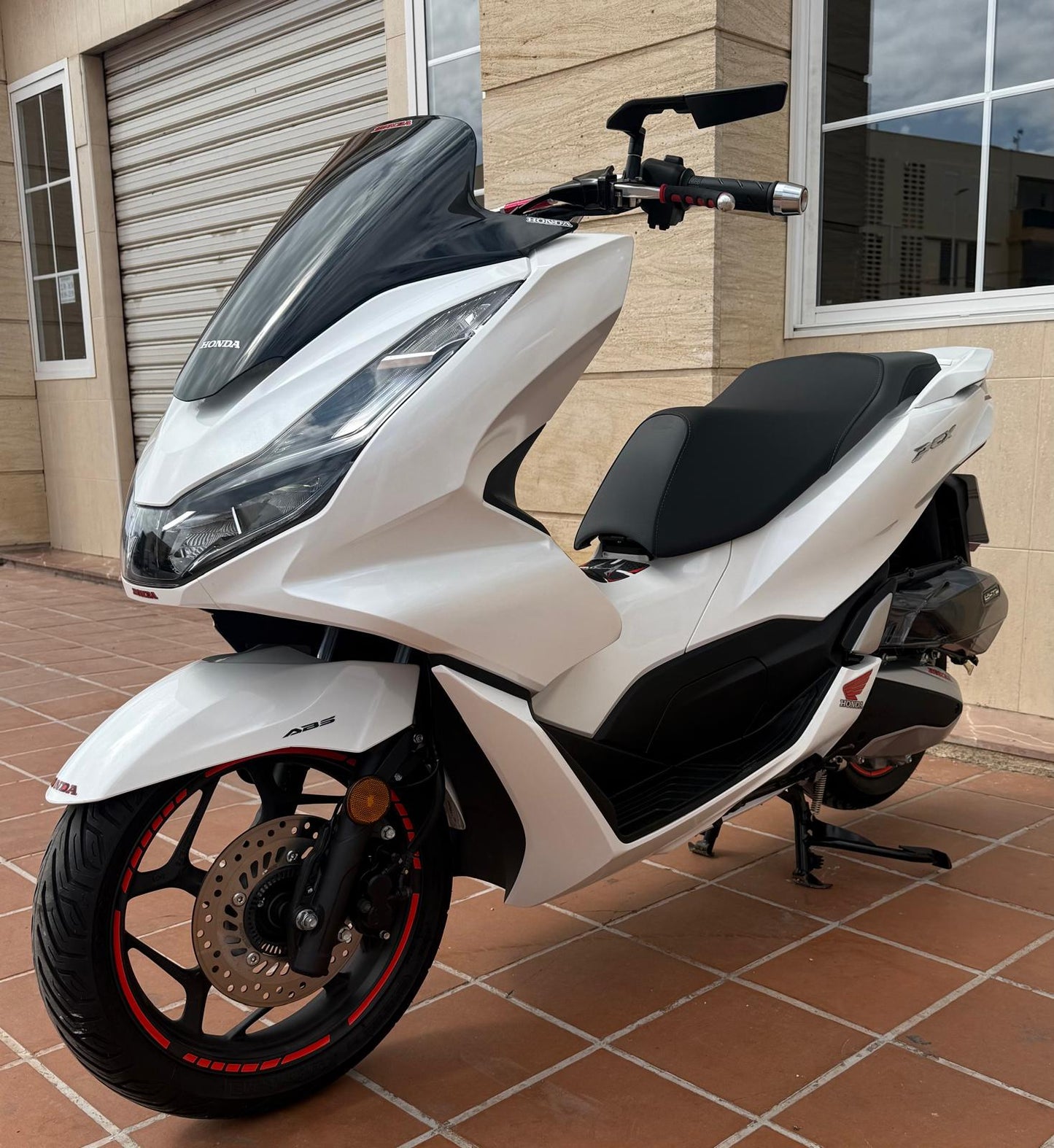 HONDA PCX 125 2023 2000 KM